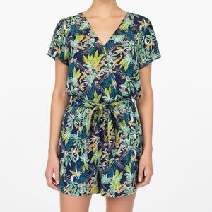 Bebop Shorts Romper Short Sleeve Tropical Flower Print‎ Women’s size M